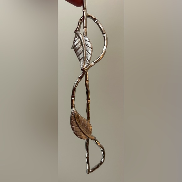 NWOT Set of 2 Silver Salad Serves, Dinnerware, Kitchen Servers, Leaves Design. - Picture 6 of 7